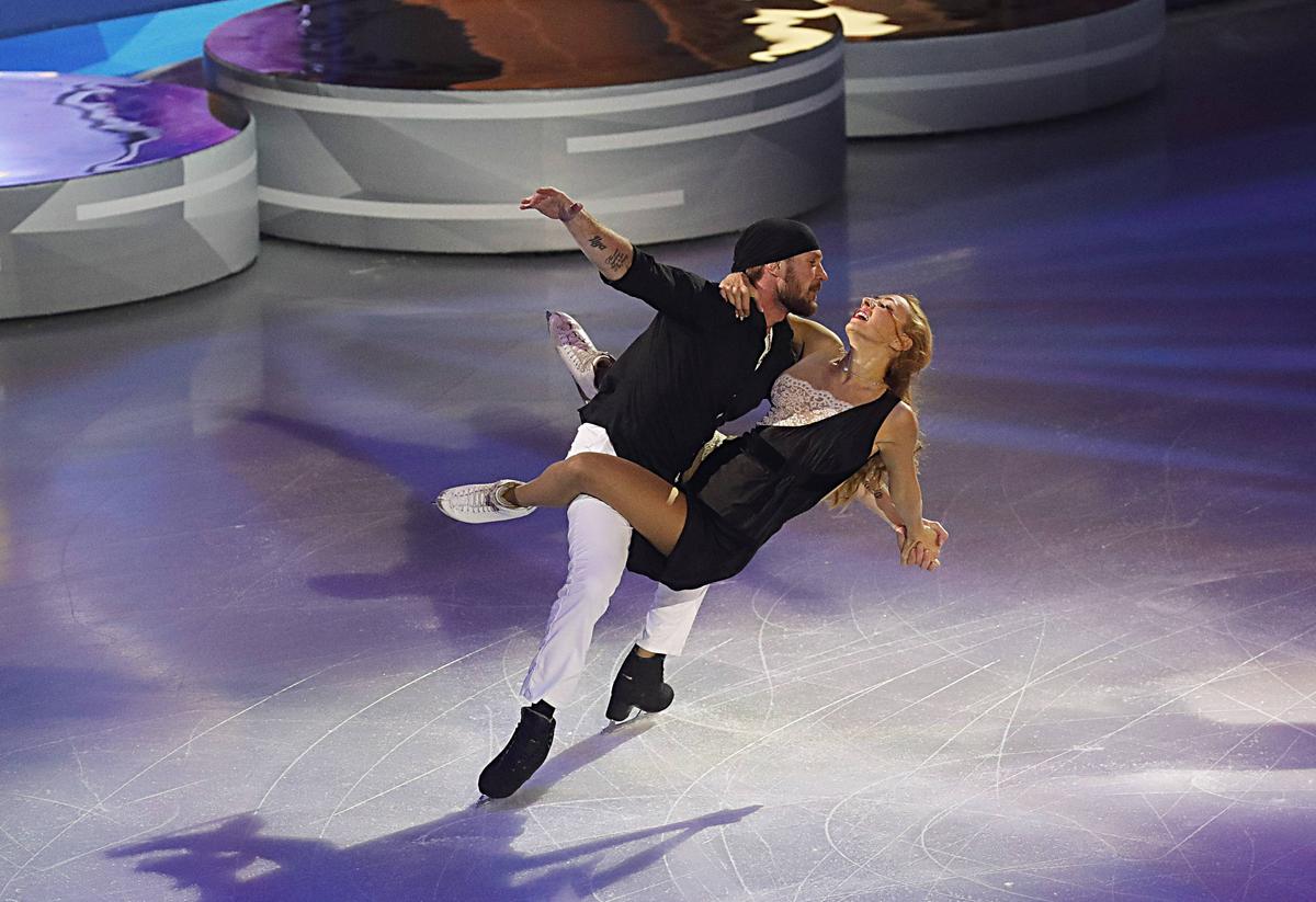 Dramă fără sfârșit » Medicii i-au amputat și mâinile campionului olimpic la patinaj artistic Roman Kostomarov