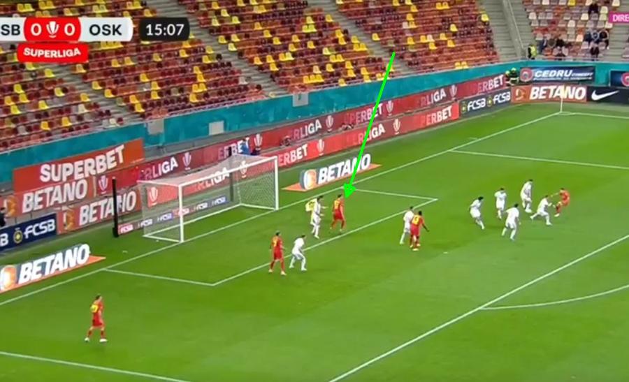 Miculescu, indicat cu săgeată / FOTO: Captură TV @Digi Sport 1 O repriză și i-a fost de-ajuns! FCSB bifează victoria cu Sepsi și păstrează Rapidul la distanță » Clasamentul ACUM