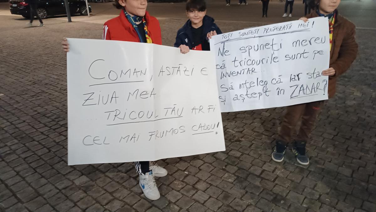 Copiii scriu lucruri trăsnite » Mesaje ușor agresive prin care au încercat să obțină tricoul lui Florinel Coman