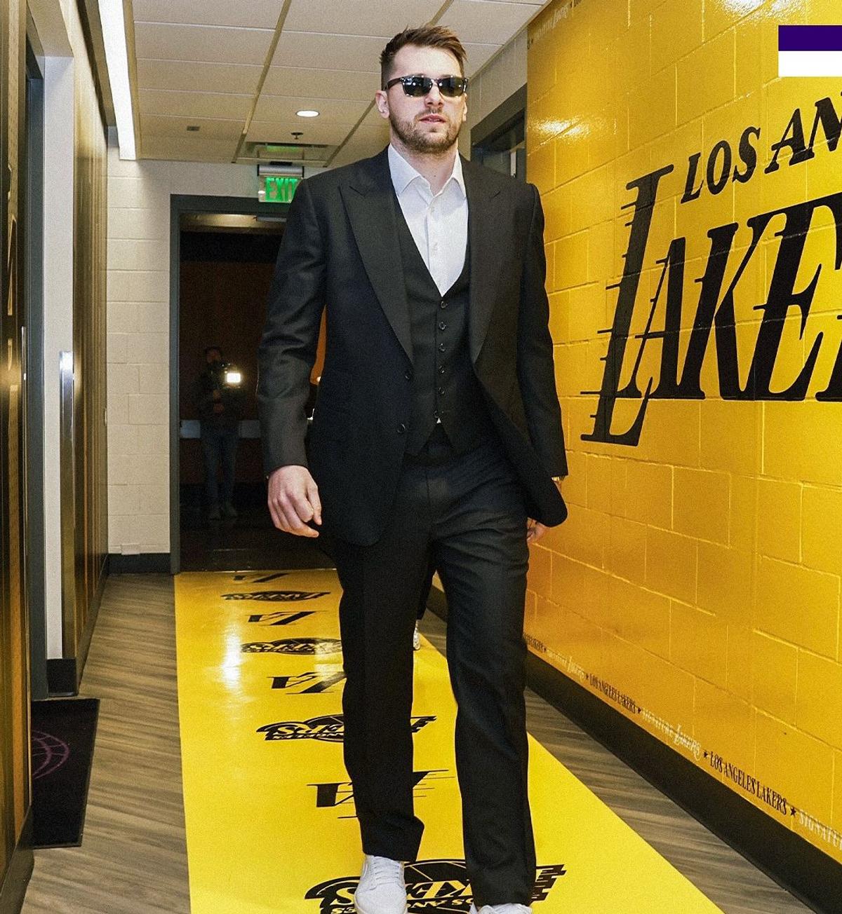 Luka Doncic a debutat fantastic la Los Angeles Lakers și l-a obligat pe LeBron să asculte hitul momentului în Serbia: „Am o singură viață”