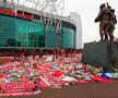 Denis Law, comemorat de fanii Manchester United