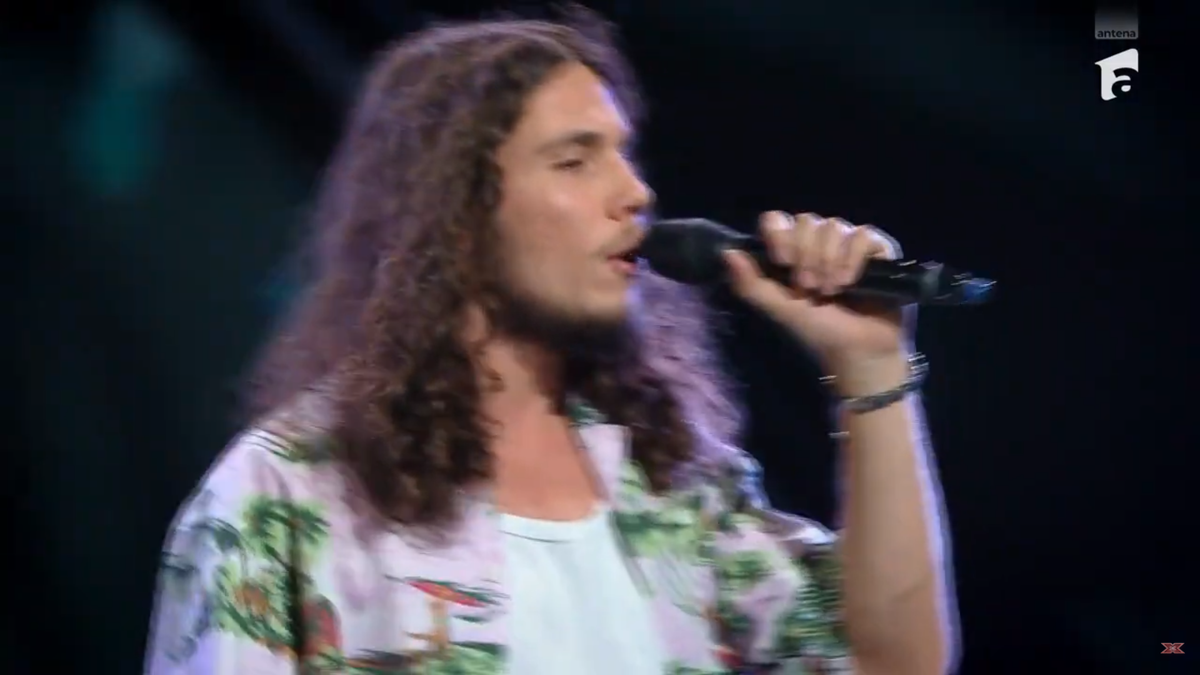 Fiul fostului internațional a cântat la X Factor și a cucerit-o pe Delia: „Forță nebună!” » Și-a emoționat tatăl până la lacrimi și a primit 4 de DA
