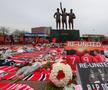 Denis Law, comemorat de fanii Manchester United
