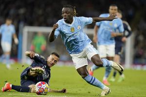 Oficial! City a pierdut un portar, dar Jeremy Doku a prelungit