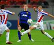 Sorin Frunză vs. Manchester United. Frunză evolua atunci la Oțelul Galați / Sursă foto: Guliver/Getty Images