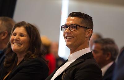 Ronaldo, departe de problemele din Italia » Starul lui Juventus se află în Portugalia pentru a avea grijă de mama sa