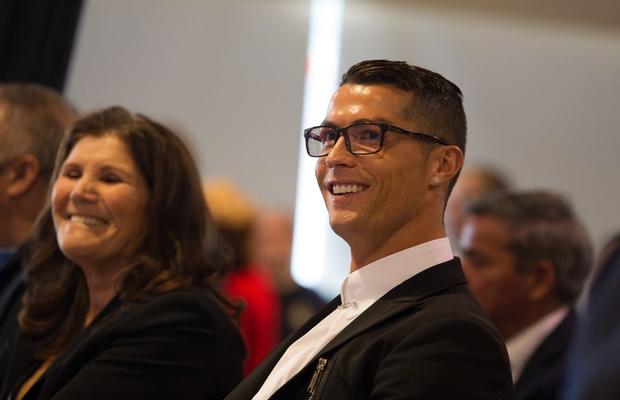 Ronaldo, departe de problemele din Italia » Starul lui Juventus se află în Portugalia pentru a avea grijă de mama sa