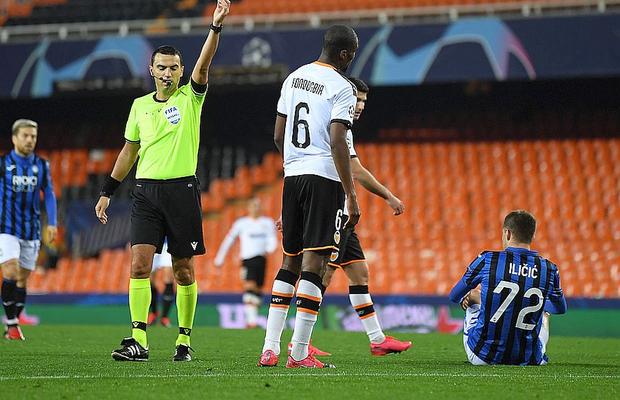 Ovidiu Hațegan și brigada de arbitri români sunt în carantină după Valencia - Atalanta! Ce spune șeful FRF