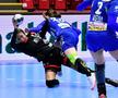 CSM BUCUREȘTI - SCM RM. VÂLCEA » VIDEO CSM câștigă dramatic meciul cu SCM Rm. Vâlcea! Bătaie între antrenori la finalul meciului