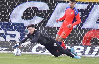 Un triplu-campion cu FCSB se aliază cu Vlad: „E un portar foarte bun, dar a fost distrus. Trebuie ajutat”