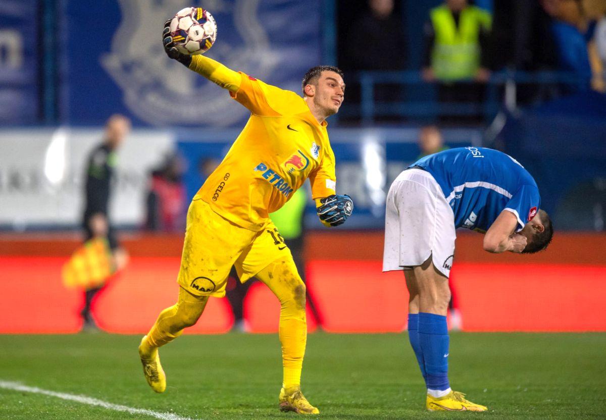 Play-off-ul mai are o singură necunoscută » Lupta la titlu se anunță explozivă: cum arată clasamentul după înjumătățire + programul complet