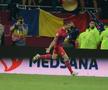 Țârcovnic pe bancă! Antrenorul l-a cucerit pe Becali: „L-aș ține toată viața la Steaua!” » Și-a chemat duhovnicul în cantonament și are peste 20 de tatuaje religioase