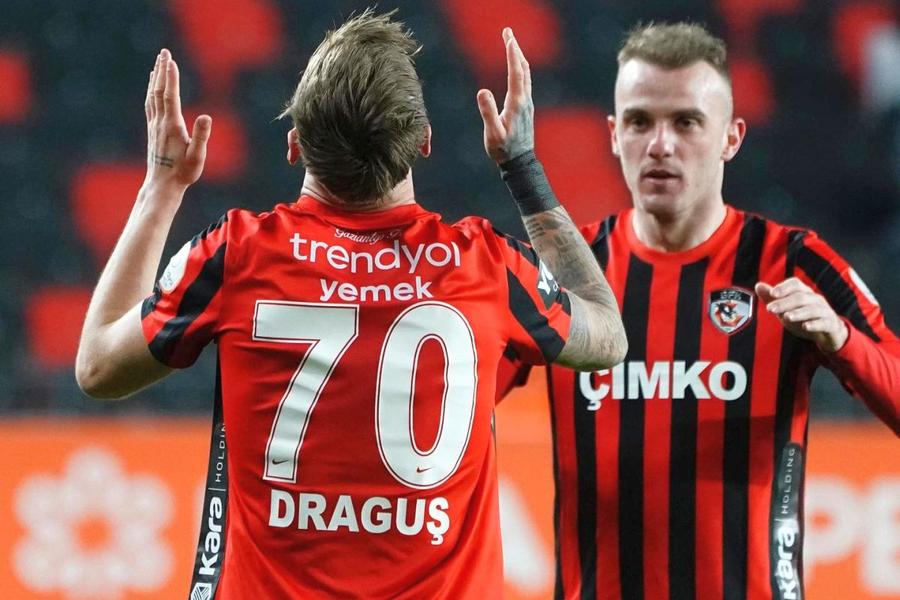 Lui Gaziantep îi merge bine fără Șumudică » Deian Sorescu și Denis Drăguș, marcatori în victoria cu Besiktas! Florin Niță a apărat un penalty