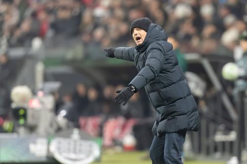 Răzvan Lucescu, la al șaptelea eșec în acest sezon cu PAOK / Foto: Imago