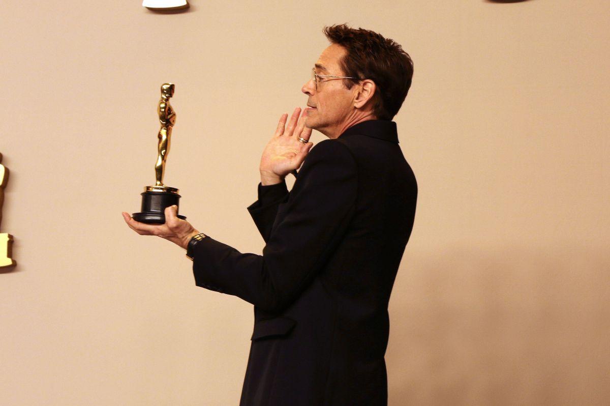 John Cena, în „plicul gol” la Gala Premiilor Oscar 2024! De ce a apărut fostul wrestler dezbrăcat pe scenă