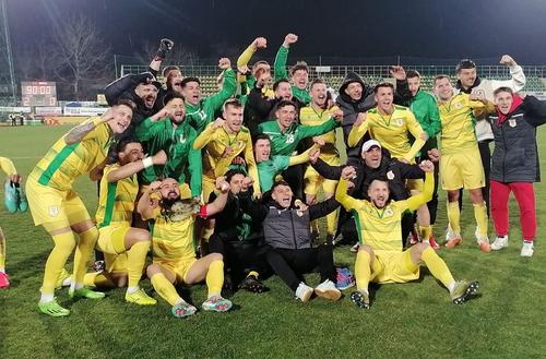 CS Mioveni a sărbătorit accederea în play-off FOTO: sportulargesean.ro