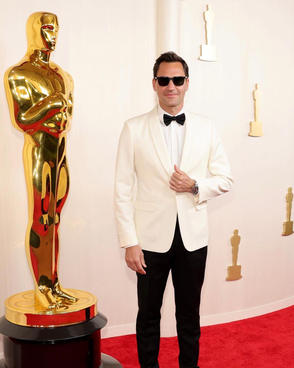John Cena, în „plicul gol” la Gala Premiilor Oscar 2024! De ce a apărut fostul wrestler dezbrăcat pe scenă