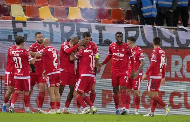 Dinamo, probleme cu un titular: s-a accidentat, n-a mai plecat la națională și e incert cu Petrolul! Cine l-ar putea înlocui