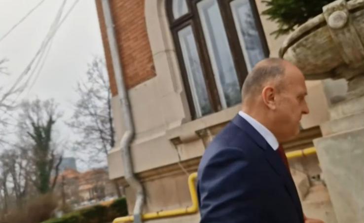 Dan Șucu, la sediul PNL // foto: Digi24
