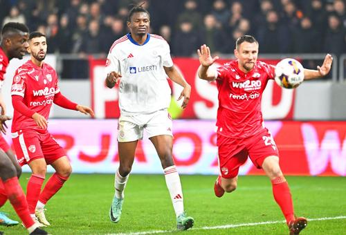 Remiza dintre Oțelul Galați și Poli Iași, scor 1-1, a stabilit ierarhia finală a sezonului regulat din Superligă. Programul play-out-ului este acum cunoscut.