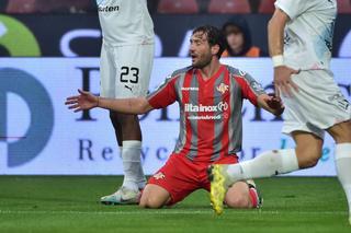 Fostul coleg al lui Man și Mihăilă, out 10 etape! » Motivul suspendării-șoc primite de câștigătorul Europa League
