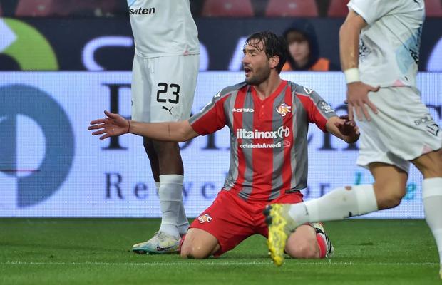 Fostul coleg al lui Man și Mihăilă, out 10 etape! » Motivul suspendării-șoc primite de câștigătorul Europa League