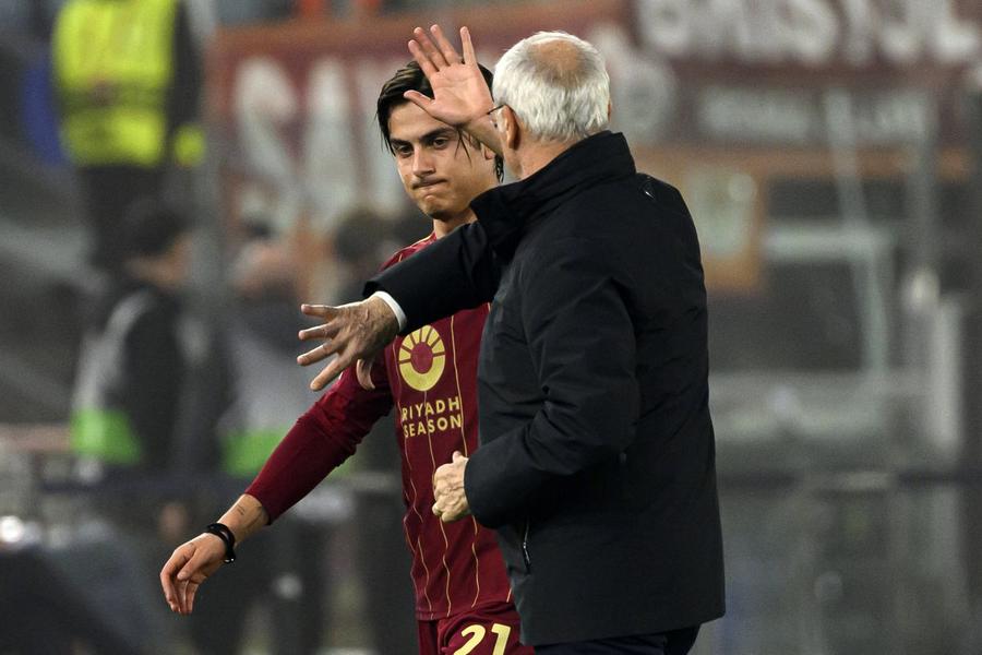 În 22 de meciuri în care a fost folosit de Ranieri, 18 ca titular, Paulo Dybala a reușit 6 goluri și 5 pase decisive / Foto: Imago Tinkerman seduce Europa