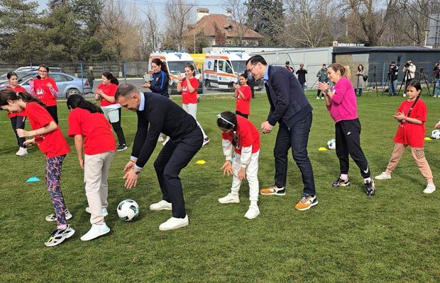Marele Shevchenko a apărut alături de Burleanu la Mogoșoaia: „Nu puteați fi mai prietenoși” » Imagini inedite surprinse astăzi