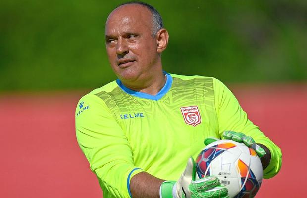 Șocul trăit de Florin Prunea când să intre în hotel cu noua lui cucerire: „Băi băieți, ia uitați-vă la mărul lui Adam!”