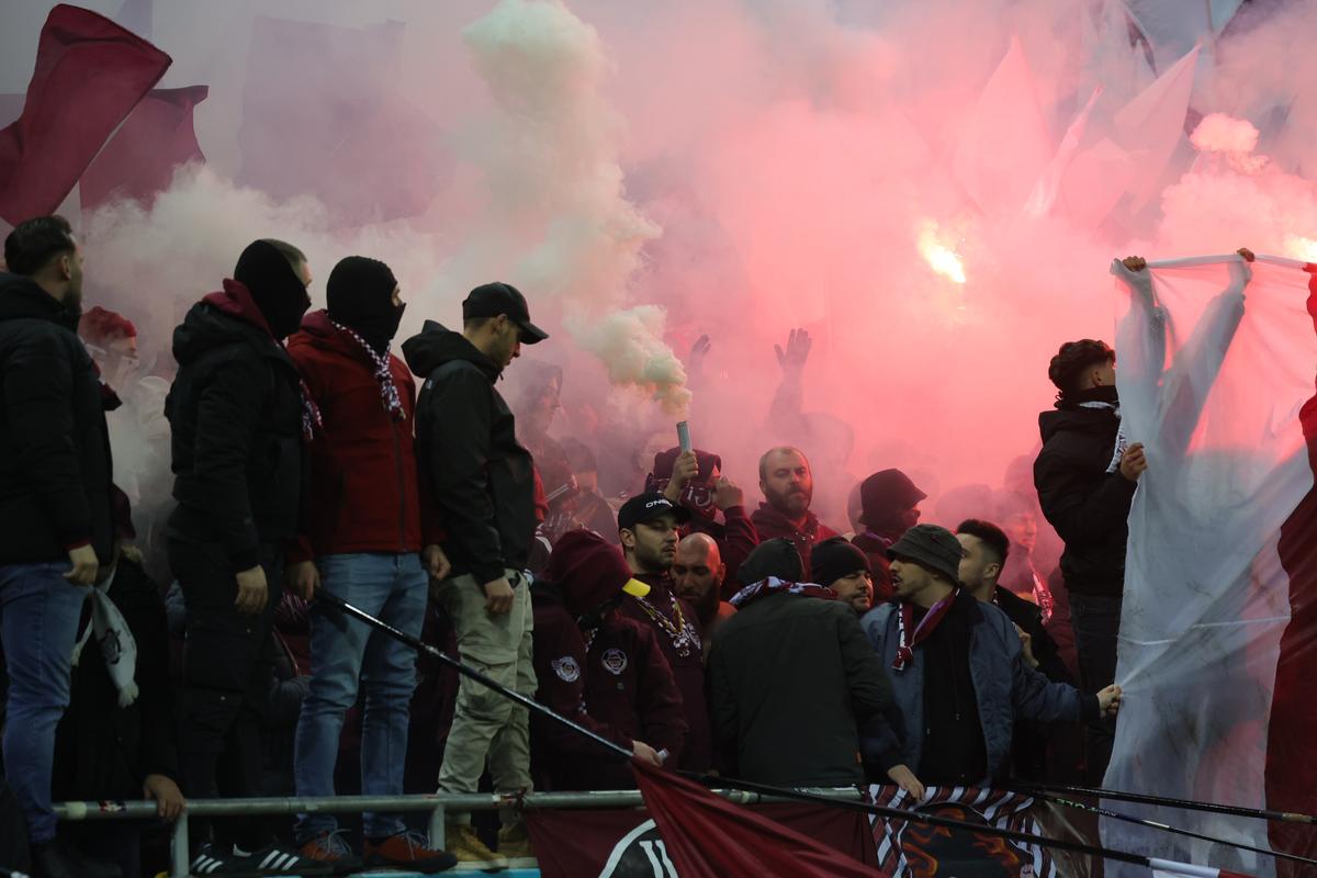 Rapid - Craiova, FĂRĂ spectatori » Motivul deciziei