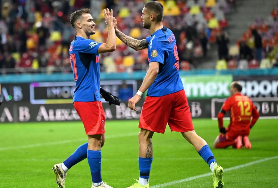 Darius Olaru și Daniel Bîrligea, de la FCSB // foto: Imago Images Gigi Becali, după ce FCSB a luat titlul: „O să fac cel mai tare transfer din România”