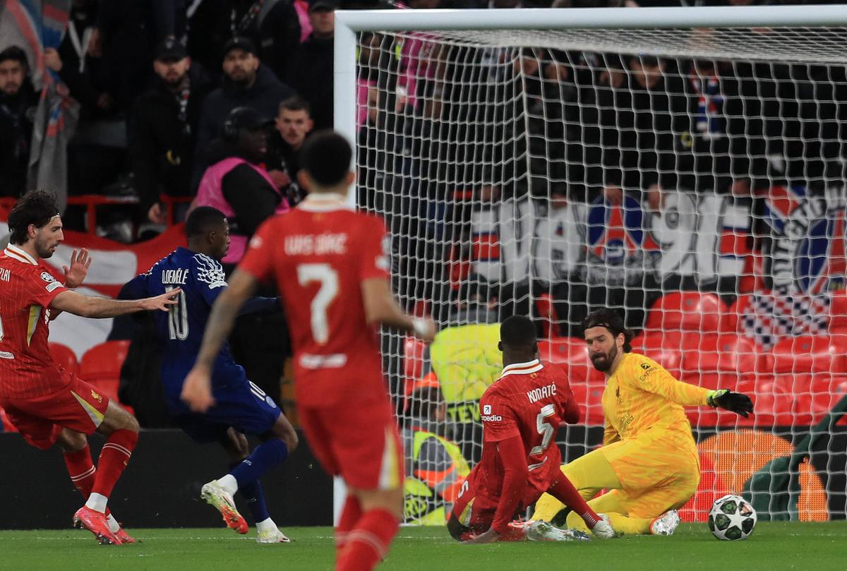 Dramatism total în Liverpool - PSG, meci arbitrat de Istvan Kovacs » Calificarea s-a decis la loviturile de departajare