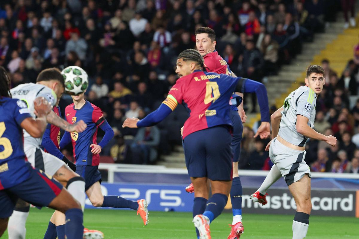 Barcelona s-a calificat fără emoții în „sferturile” Ligii Campionilor după 4-1 la general cu Benfica