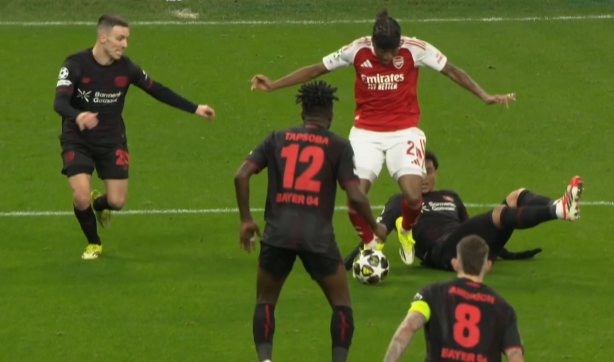 Se întâmplă și în Liga Campionilor! Faza de la care a pornit întreg scandalul: „Cum să fie ăsta penalty?”