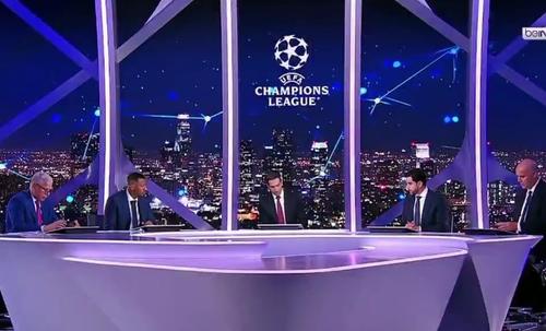 Invitații emisiunii dedicat Ligii Campionilor la beIN Sports sunt cu toții în telefoanele mobile citind mesajul de alertă