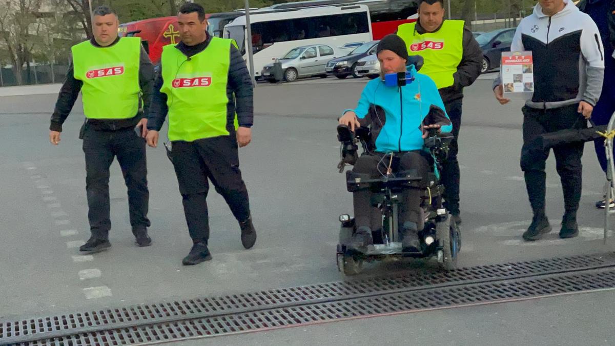 Mihai Neșu, în vestiarul FCSB: „E prima oară pe Arena Națională” » Imagini emoționante
