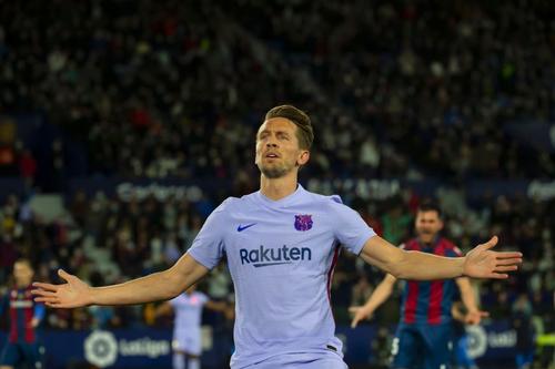 Barcelona s-a impus la Levante, scor 3-2, după un gol marcat de Look de Jong în prelungirile partidei
Foto: Imago