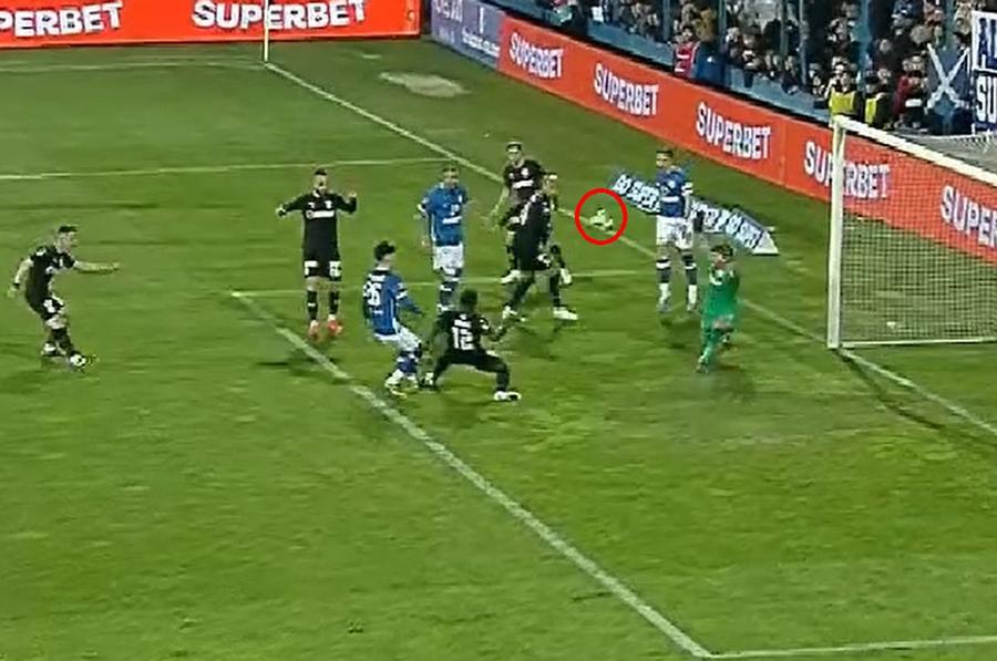 FOTO: Captură TV @Digi Sport 1 Sorin Cârțu, intervenție vulgară în direct la TV: „Dă-o-n m*** ei! Ce dracu'?”