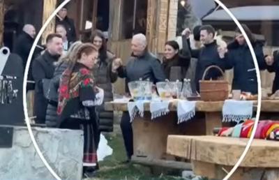 Imagini de la petrecerea exclusivistă dată de Ion Țiriac! Moștenitorul Ferrari și soția româncă au dansat pe muzică populară