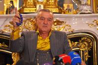 Dureri de cap la FCSB: Becali e nevoit să aleagă dintre jucătorii pe care tocmai i-a desființat