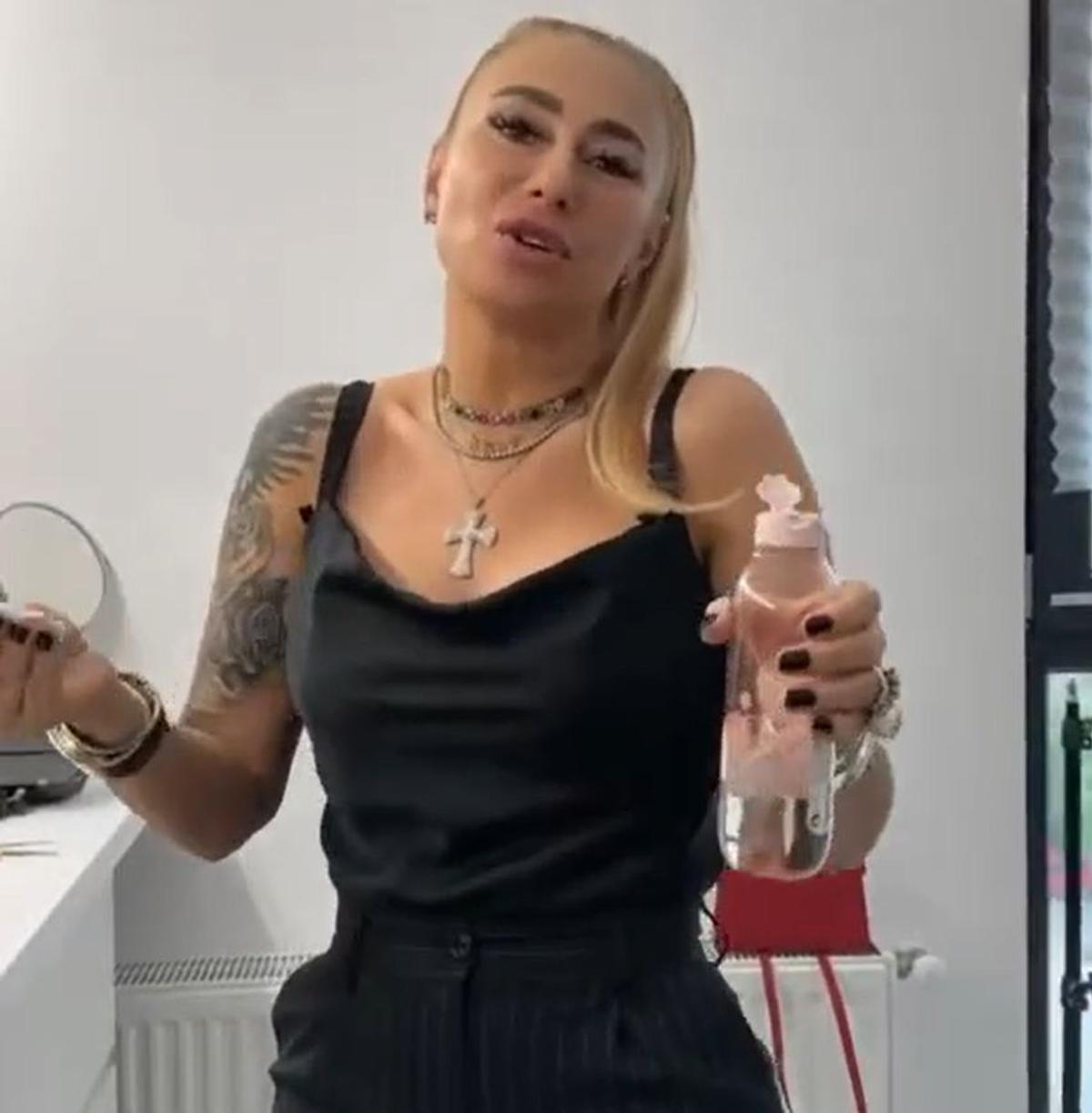 Anamaria Prodan s-a cuplat cu un afacerist care a plătit o sumă uriașă pentru a-i expune chipul pe cea mai mare clădire din lume