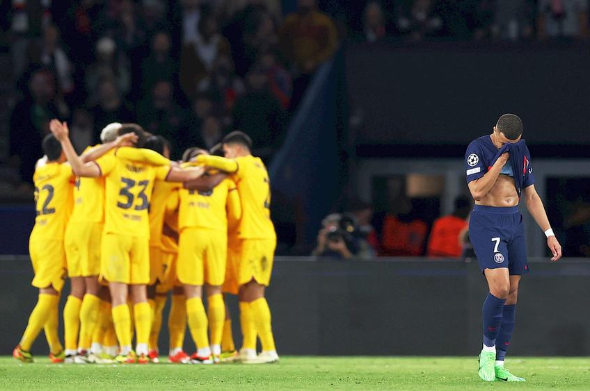 Kylian Mbappe, dărâmat după eșecul contra Barcelonei // foto: Guliver/gettyimages