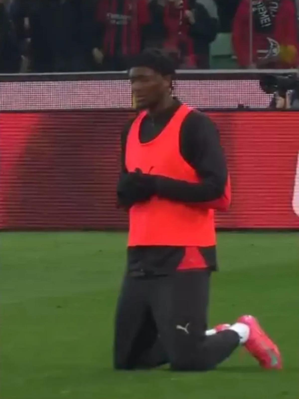 Mike Maignan s-a ciocnit violent cu un coechipier în Udinese - AC Milan » Scene copleșitoare: Abraham se ruga în genunchi! Portarul e conștient