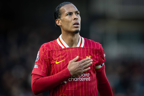 Virgil van Dijk rămâne la Liverpool până în 2027. FOTO: Imago