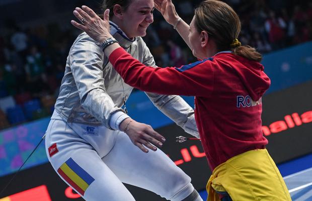 Răzbunarea Chinei! » FIE i-a sancționat pe arbitrii finalei în care românca Amalia Covaliu a cucerit titlul mondial la sabie cadete
