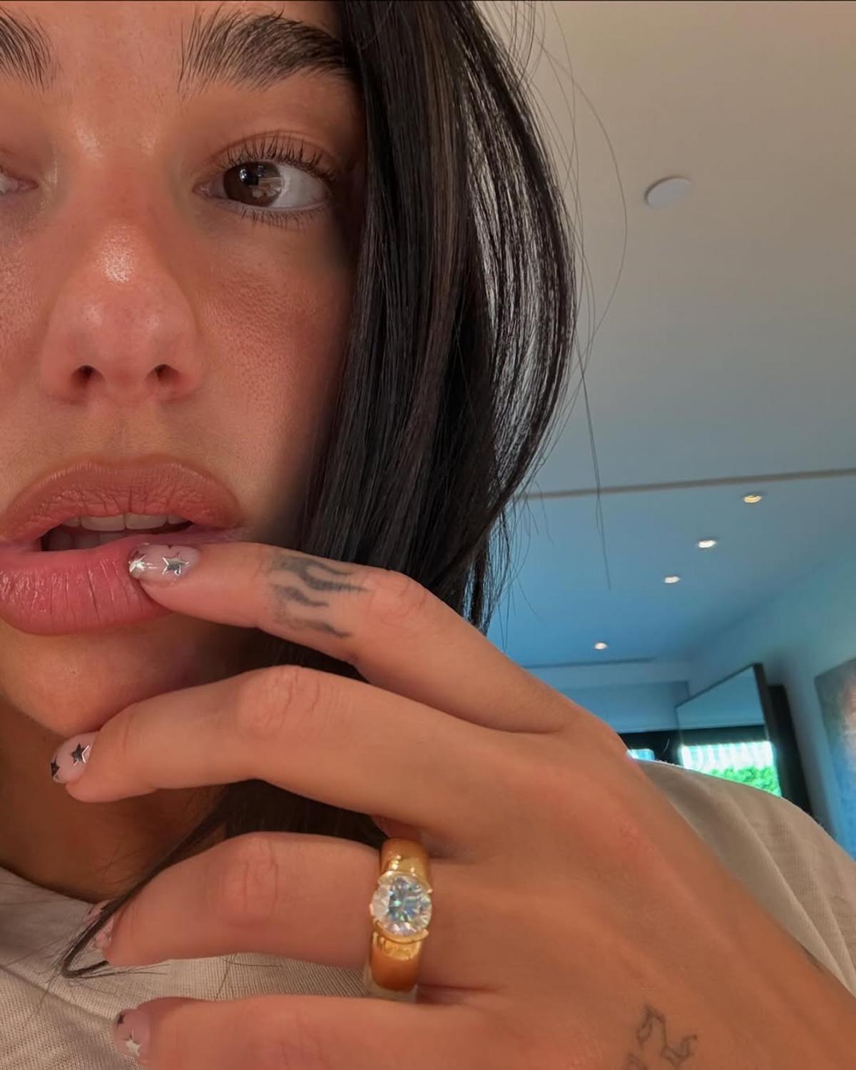 Dua Lipa a venit deghizată la Arsenal - Real Madrid, dar la final s-a dat de gol! A fost surprinsă cu un fotbalist în zona vestiarelor