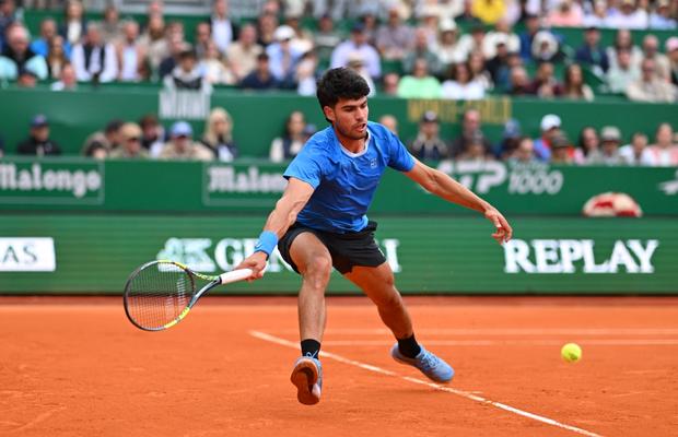 Finală de vis la Monte Carlo » Carlos Alcaraz îl va întâlni pe Jannik Sinner