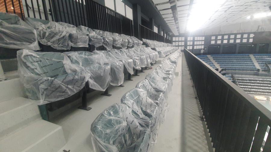 Zona VIP din Polivalenta de la Suceava. Foto: Justin Gafiuc (GSP) Gazeta a intrat în cea mai spectaculoasă Polivalentă din Moldova: „O experiență stelară!” + Sala de 35 de milioane de euro e finalizată 99,9%