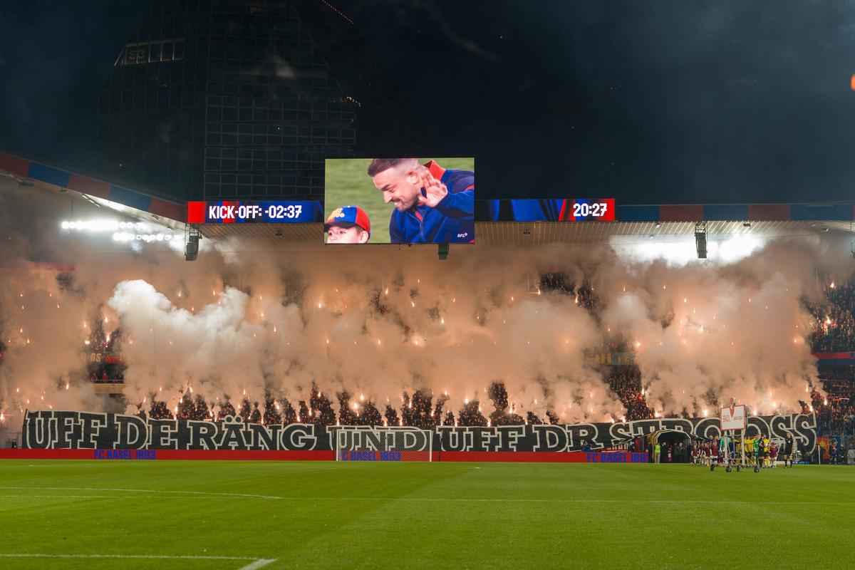 Cenușă pe stadionul obișnuit cu Liga Campionilor » Incendiul izbucnit săptămâna trecută a produs pagube uriașe