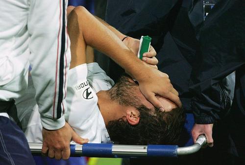 Un fotbalist al lui Wolfsburg s-a accidentat violent
